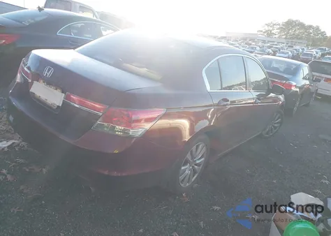 2011 Honda Accord 2.4 Ex-L z USA, uszkodzony, nr VIN 1HGCP2F87BA057022